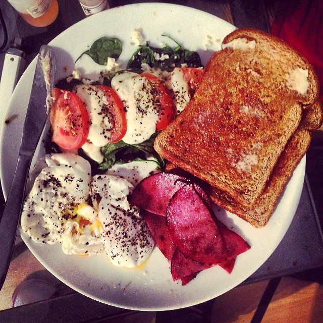 1911943_1458185501063665_1688464924_n